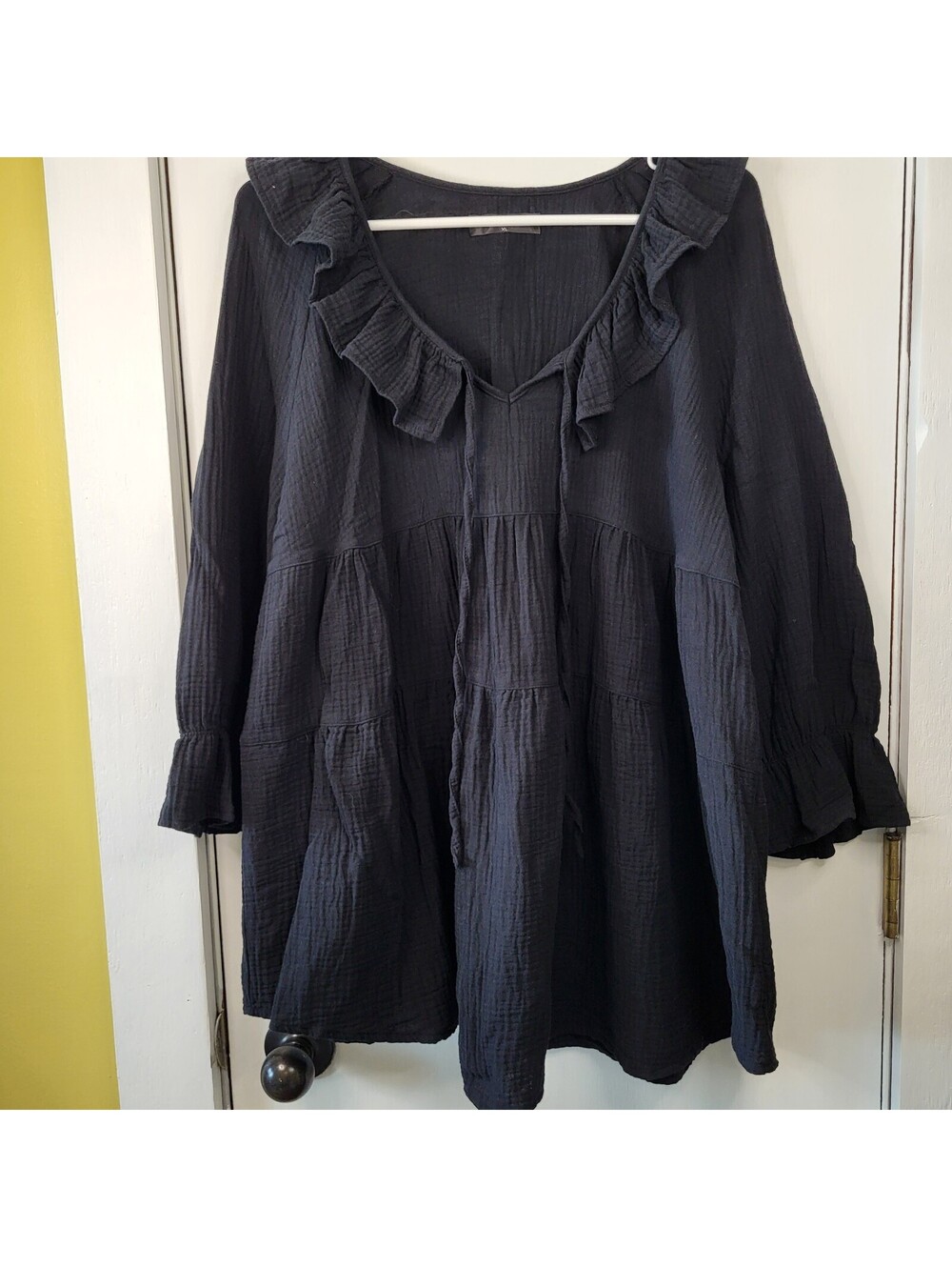 Zesica Ruffled Neck Tie Tunic Top Blouse tiered babydoll size XL like new loose